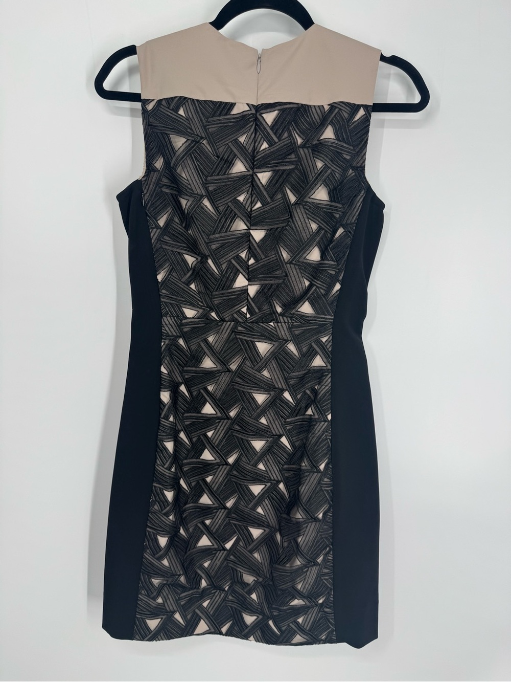 Diane von Furstenberg Black Nude Geometric Pattern Sheath Dress Size 4 - Picture 10 of 14